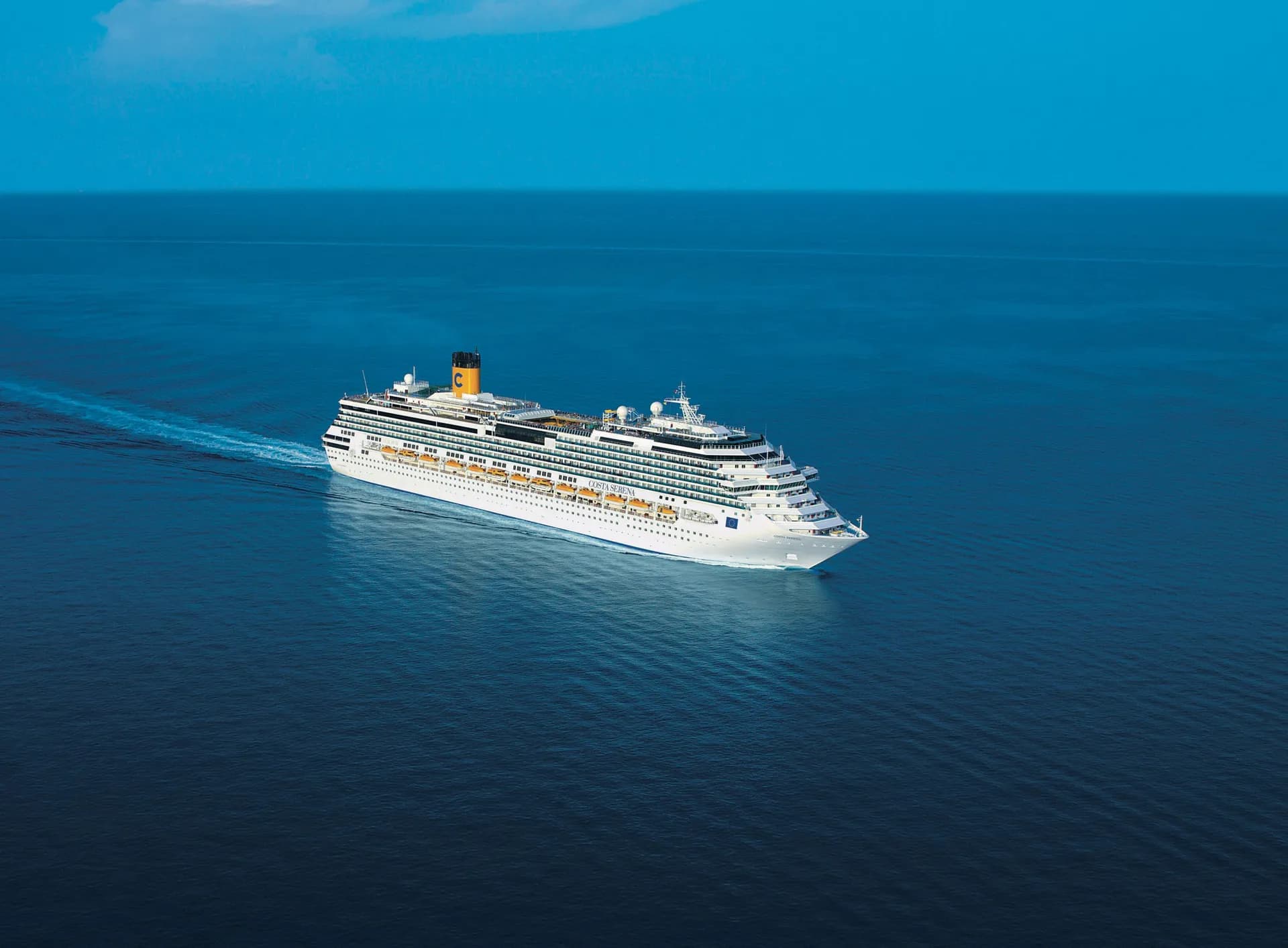 Costa Serena - Crucero de Año Nuevo por Uruguay y Brasil