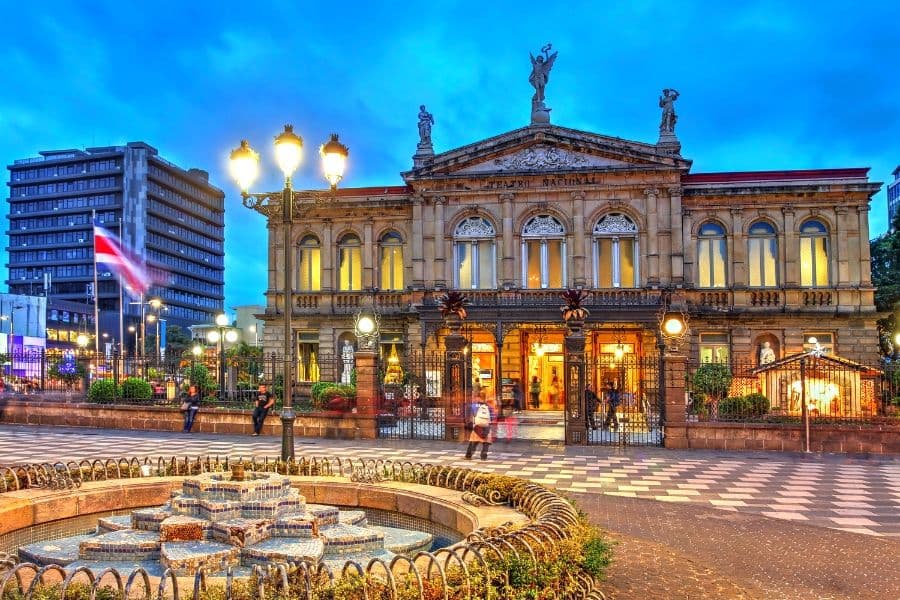 Costa Rica - Open Voucher + Auto