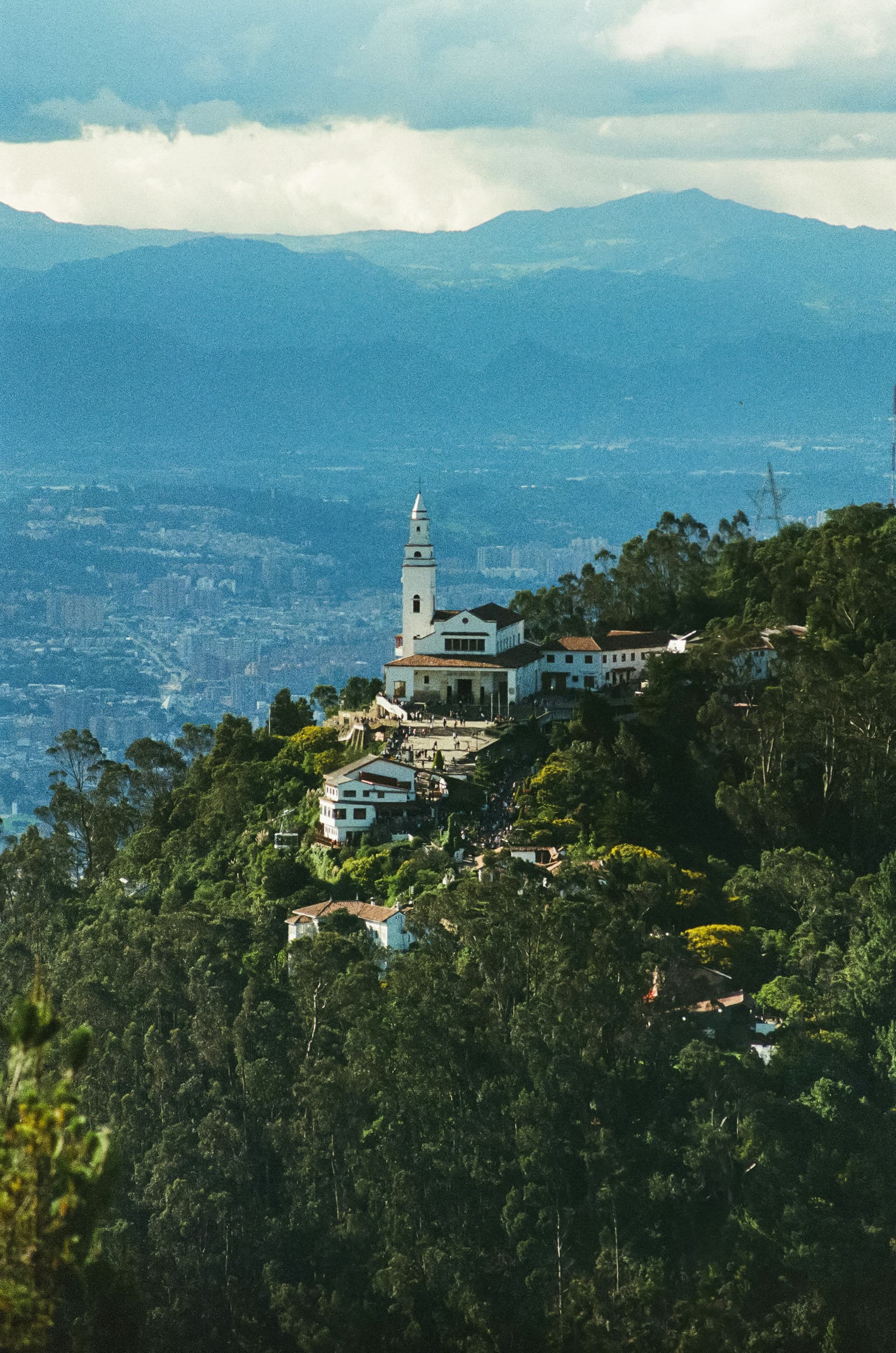 Joyas de Colombia: Bogotá, Medellín y Cartagena en Mayo - 2